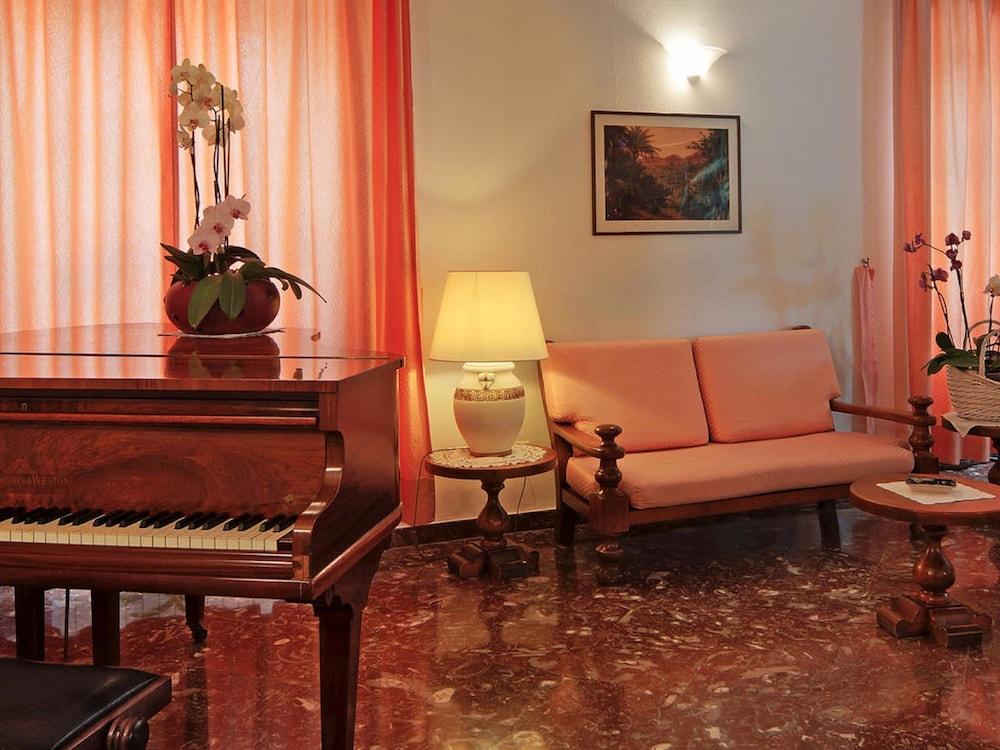Hotel La Luna Ischia Exterior photo